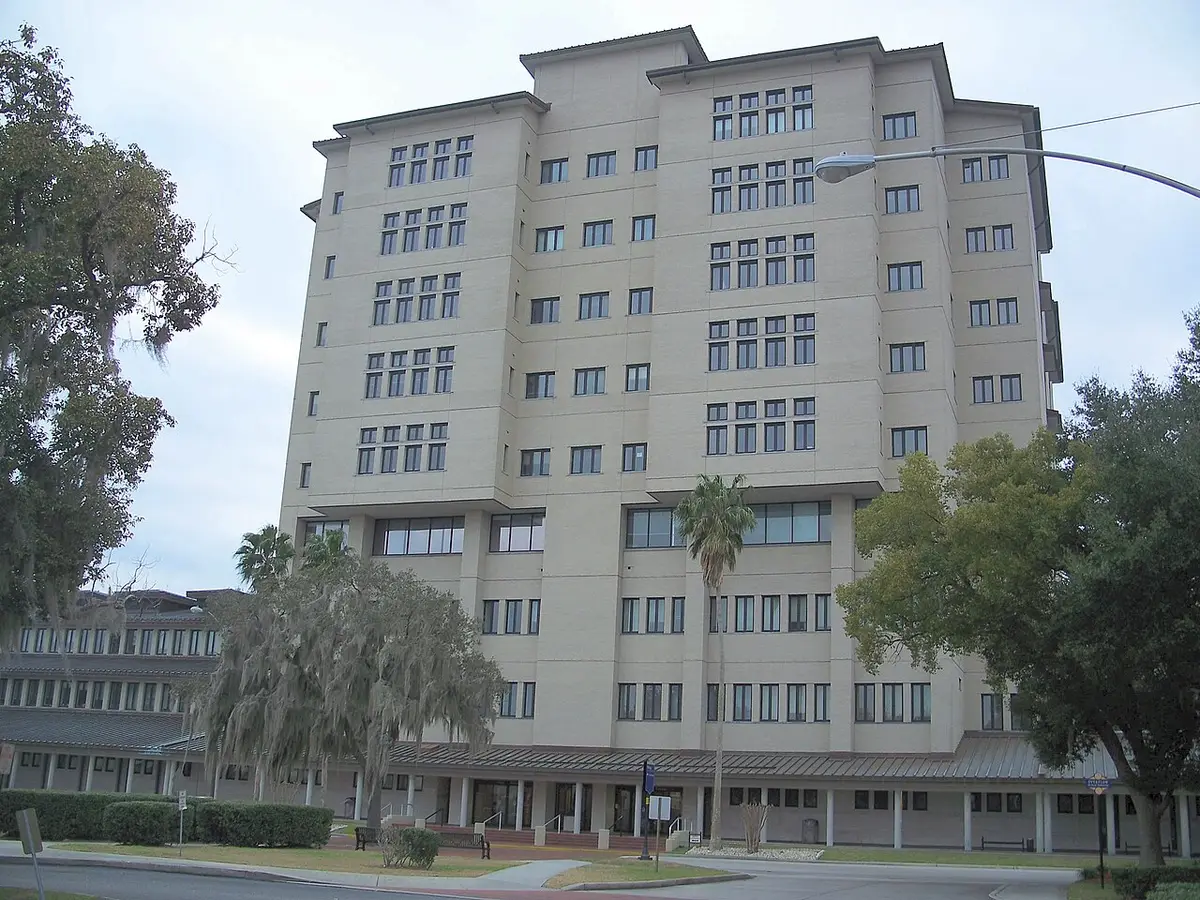 Polk County, FL — Bartow, Florida: Polk County Courthouse, completed in 1987[1]